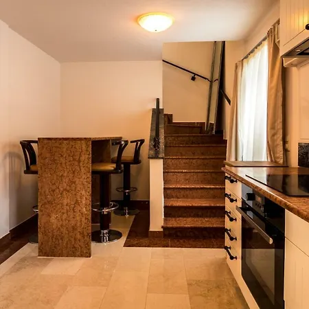 Gastuna Apartman *
